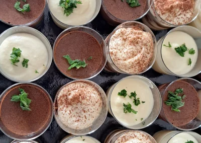 Dessert en verrine par le traiteur les routardises