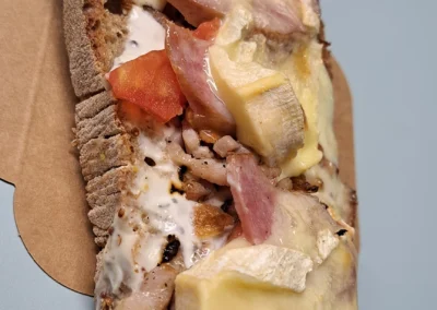 Tartine fromage et charcuterie
